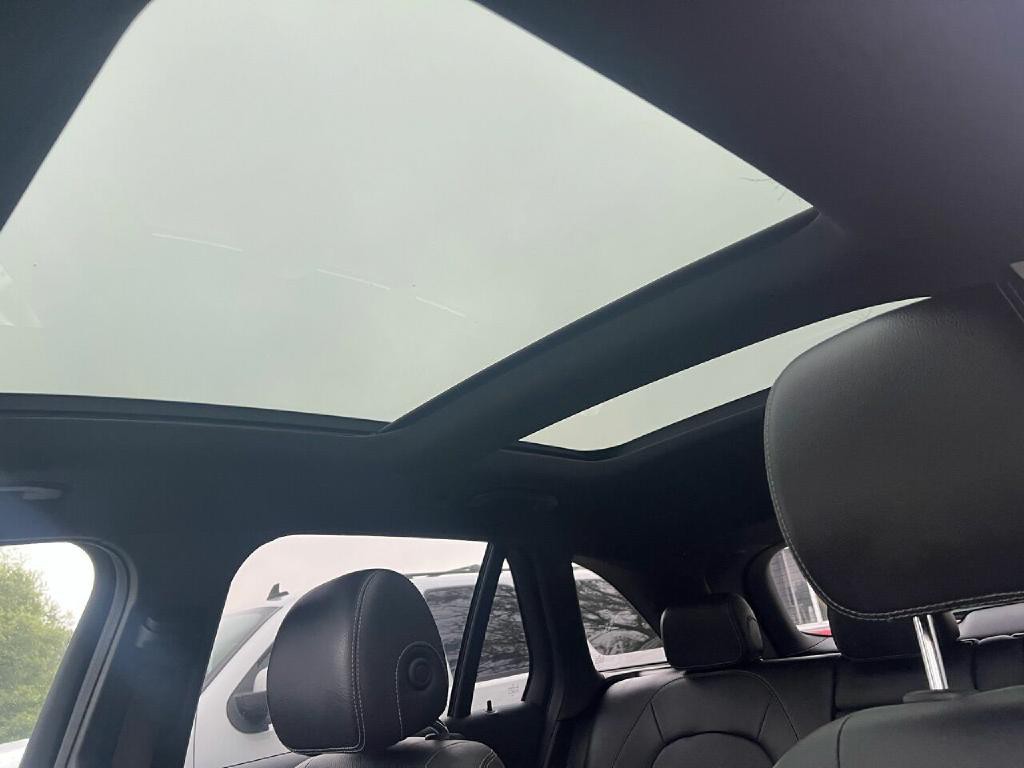 2019 Mercedes-Benz GLC-Class Image 24