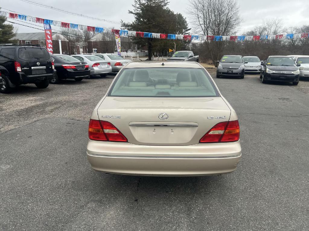 2002 Lexus LS 430 Image 5