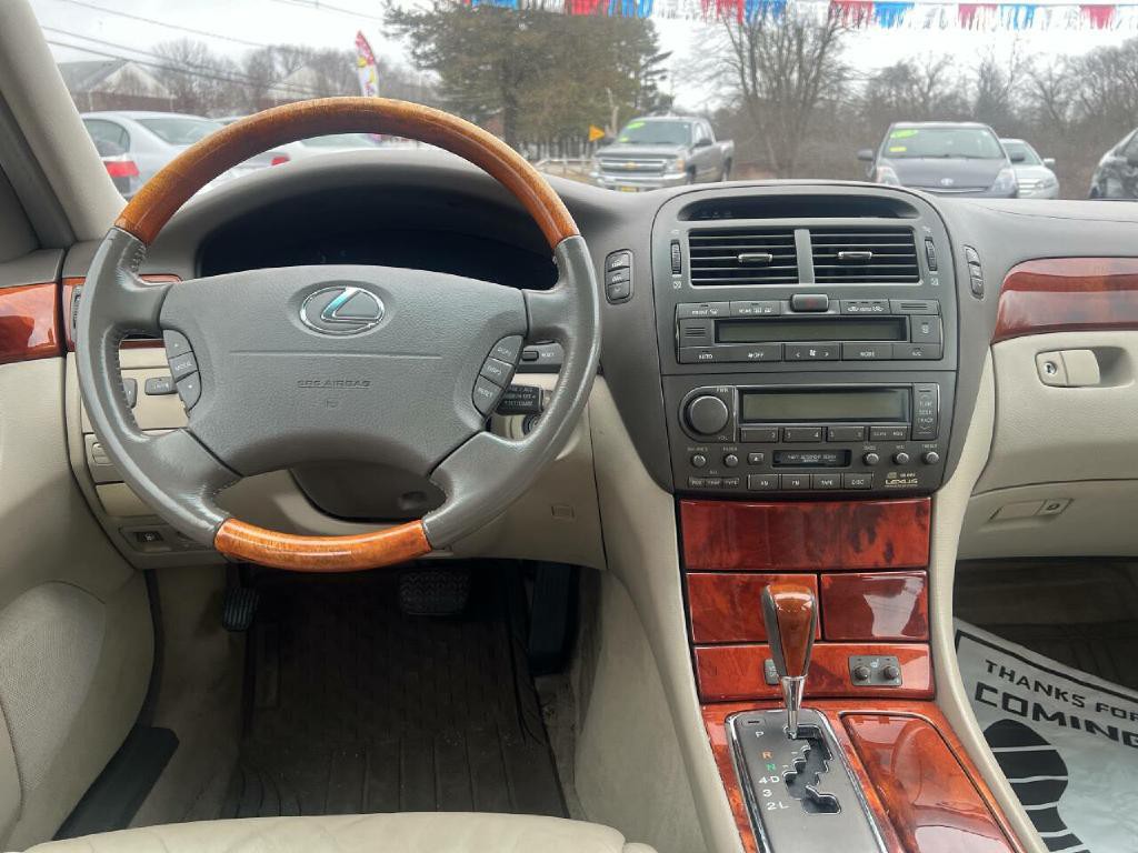 2002 Lexus LS 430 Image 13