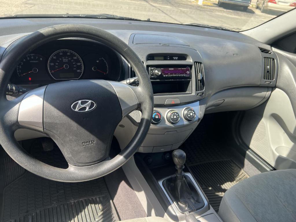 2010 Hyundai Elantra Image 11