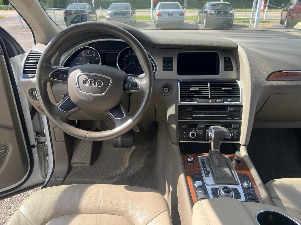 2014 Audi Q7 Image 9