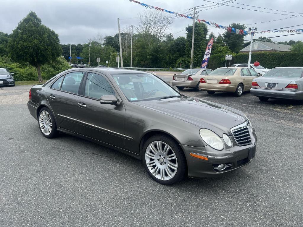 2008 Mercedes-Benz E-Class Image 3