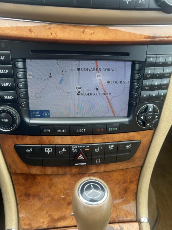 2008 Mercedes-Benz E-Class Image 8