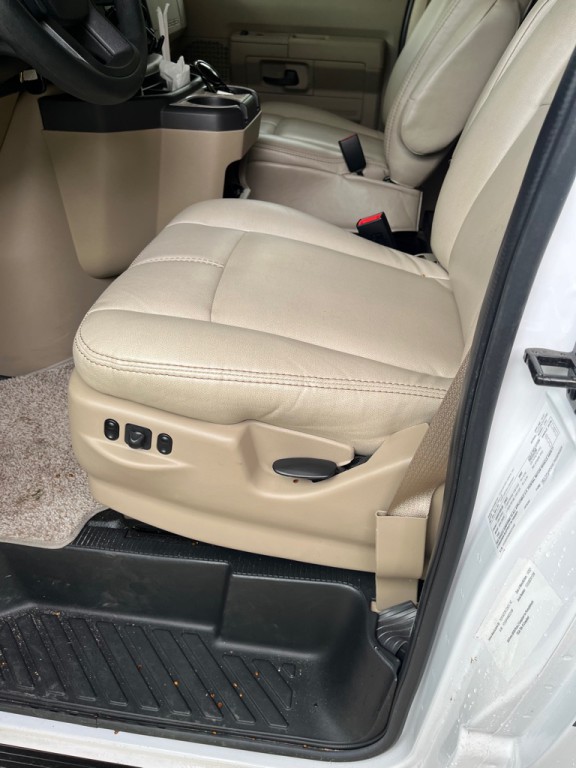 2022 Ford Econoline Image 7
