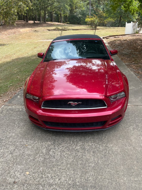 2013 Ford Mustang Image 2