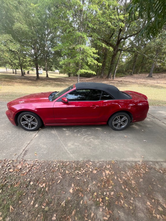 2013 Ford Mustang Image 3