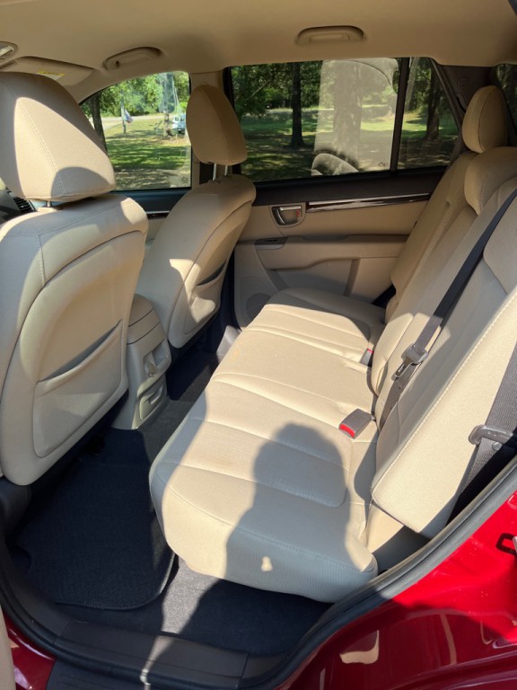 2012 Hyundai Santa Fe Image 11
