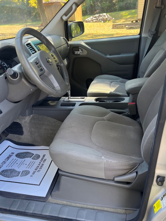 2015 Nissan Frontier Image 5