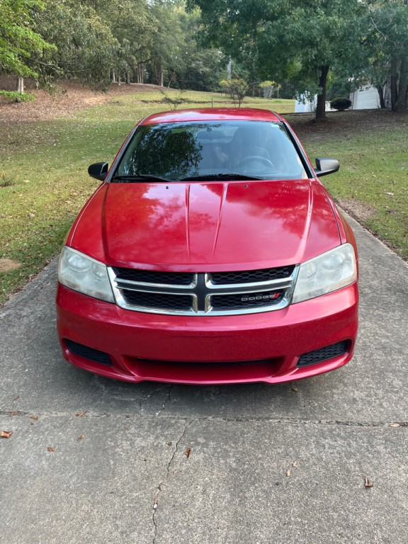 2013 Dodge Avenger Image 1