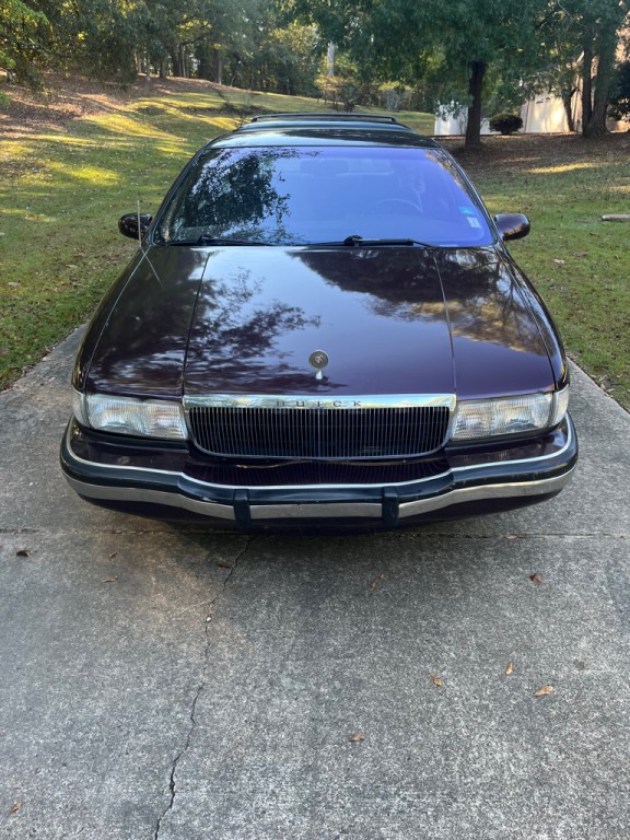 1996 Buick Roadmaster Image 1