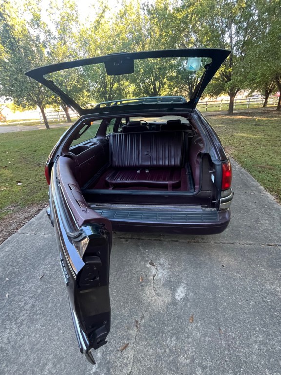 1996 Buick Roadmaster Image 5