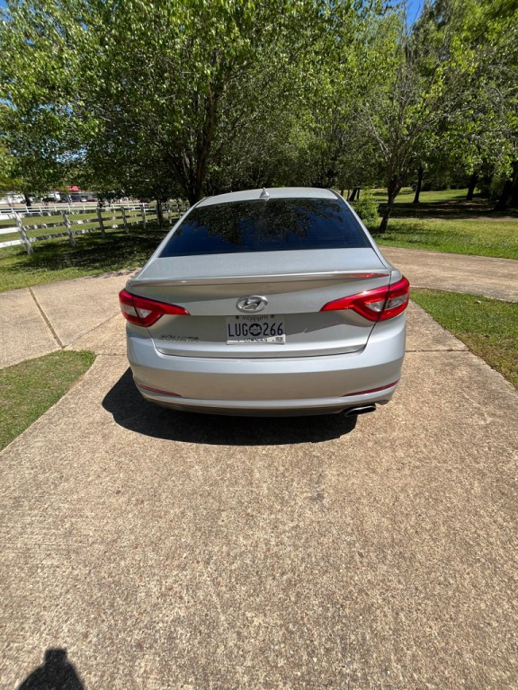 2017 Hyundai Sonata Image 4