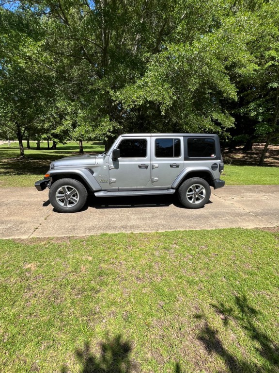 2020 Jeep Wrangler Unlimited Image 2