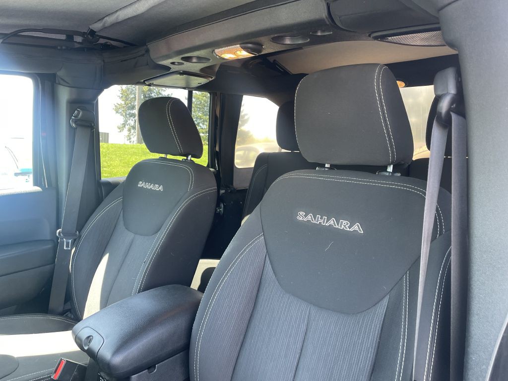 2016 Jeep Wrangler Image 16