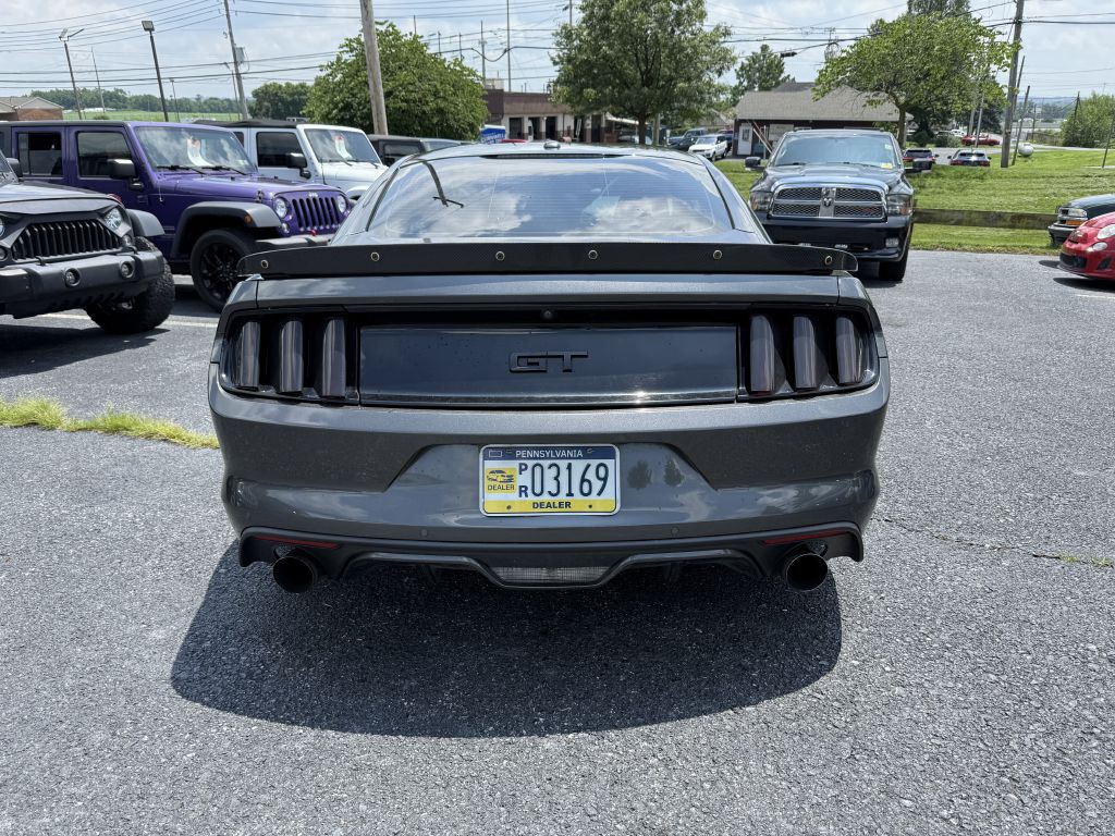 2017 Ford Mustang Image 4