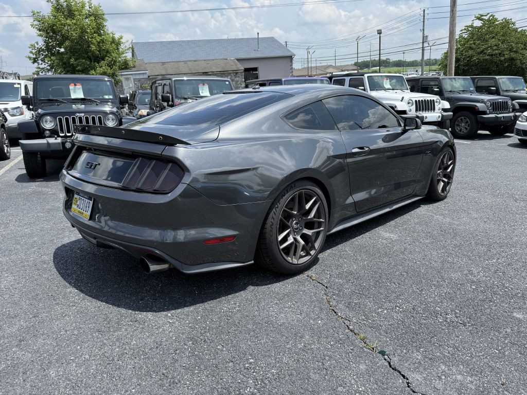 2017 Ford Mustang Image 5