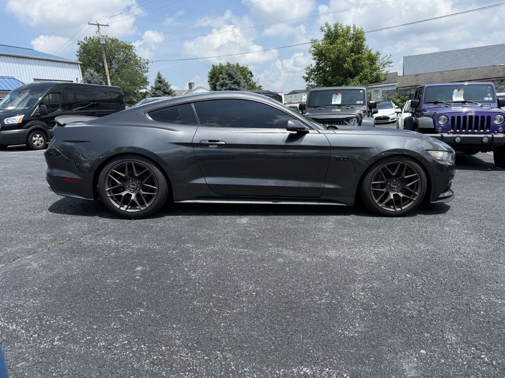 2017 Ford Mustang Image 6