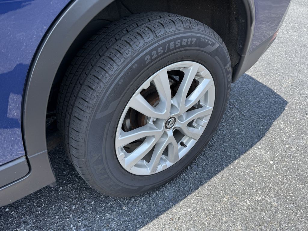 2020 Nissan Rogue Image 11
