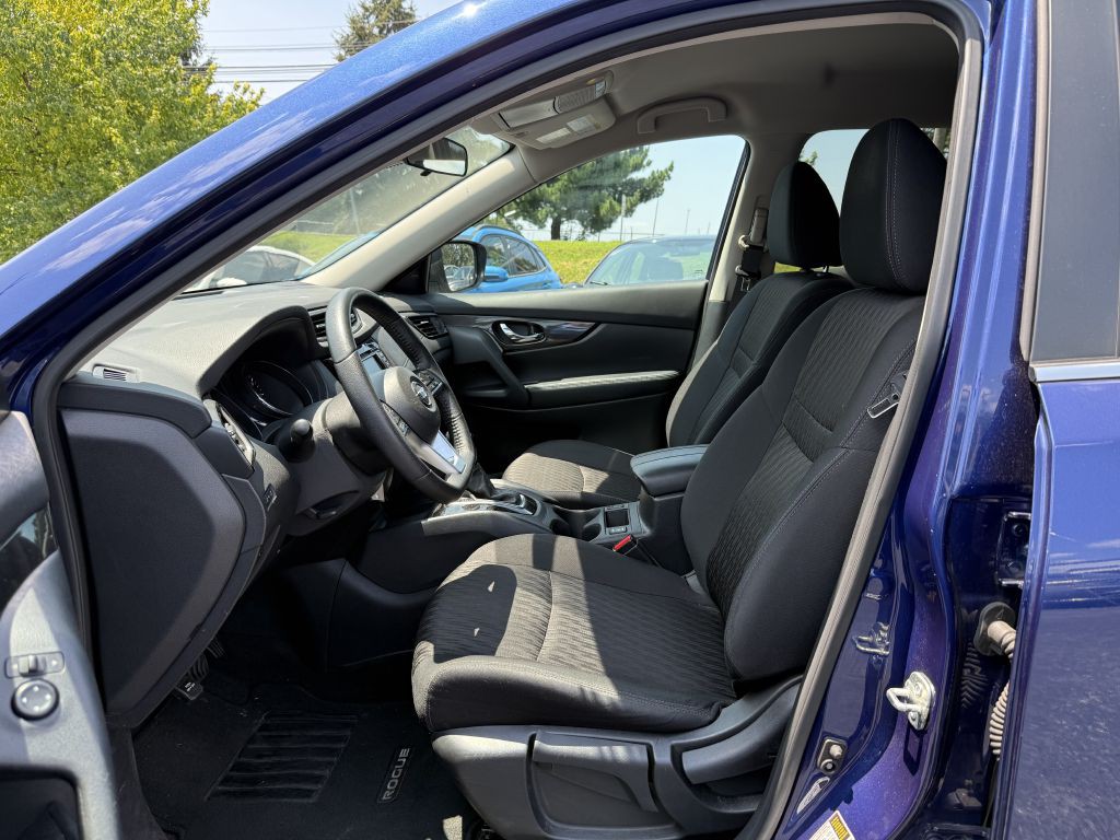 2020 Nissan Rogue Image 15