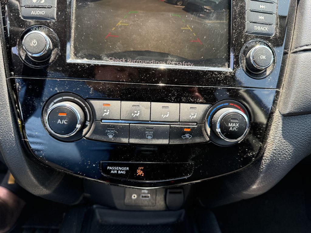 2020 Nissan Rogue Image 20