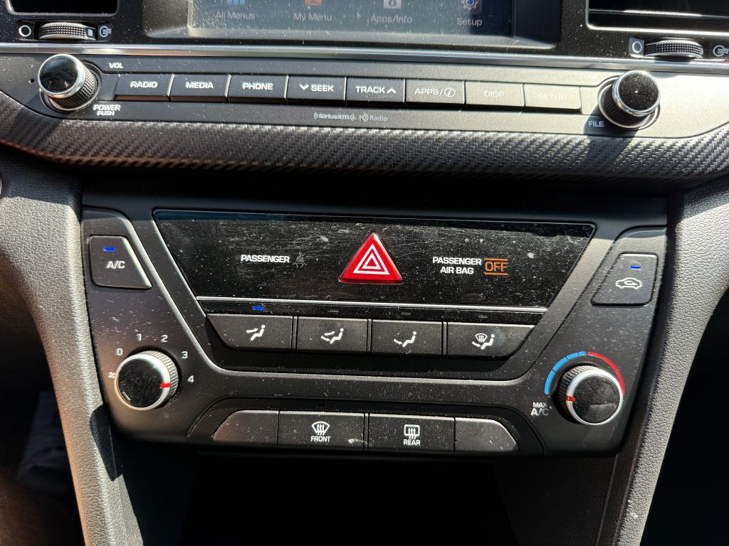 2017 Hyundai Elantra Image 19