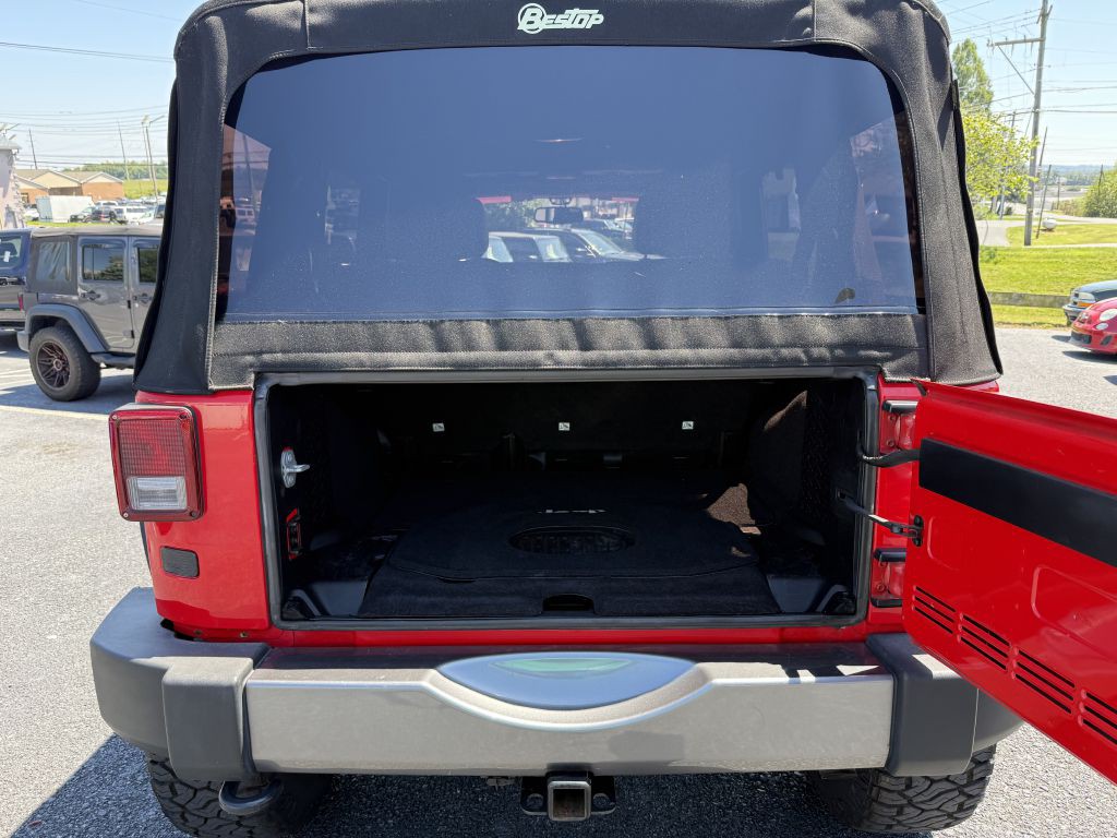 2015 Jeep Wrangler Image 16