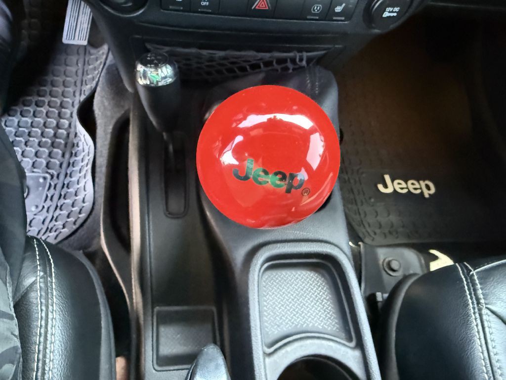 2015 Jeep Wrangler Image 26