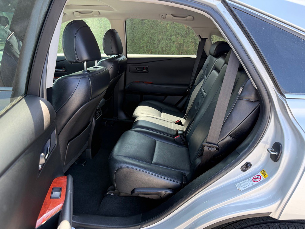 2010 Lexus RX Image 13