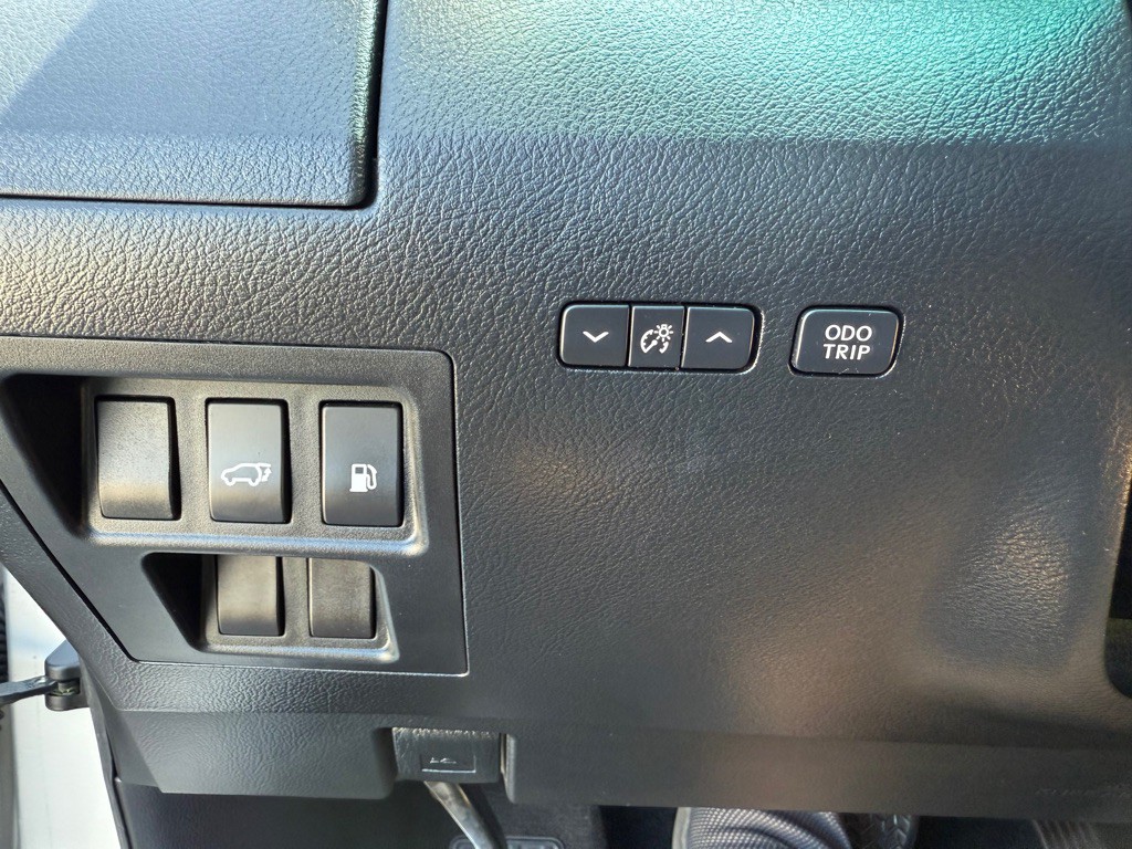 2010 Lexus RX Image 23