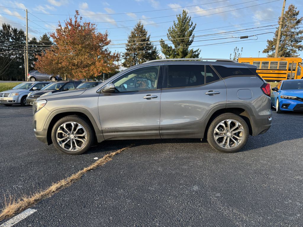 2018 GMC Terrain Image 2