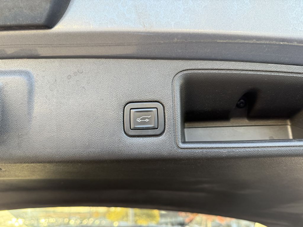 2018 GMC Terrain Image 13