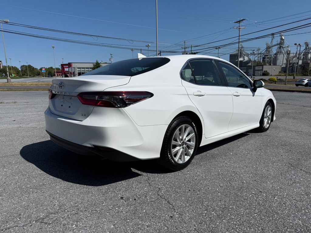 2022 Toyota Camry Image 5