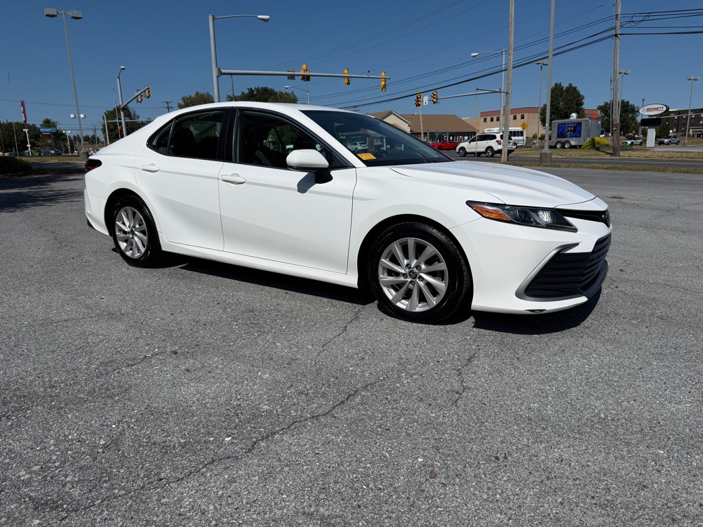 2022 Toyota Camry Image 7
