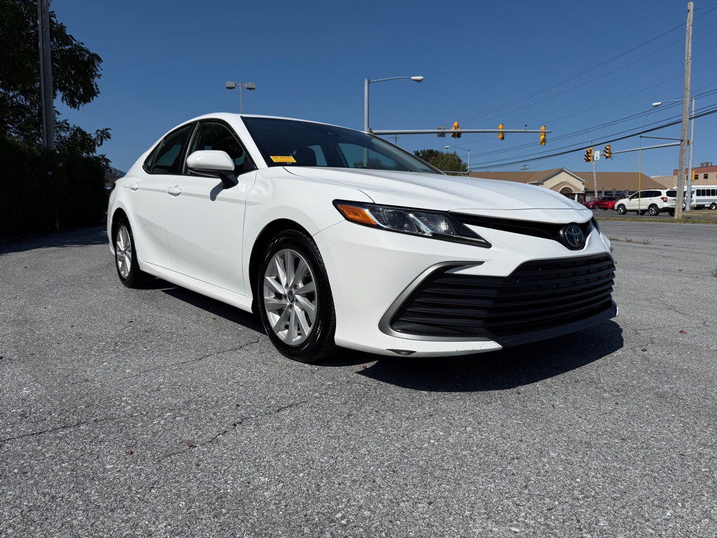 2022 Toyota Camry Image 8