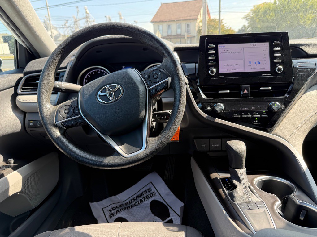2022 Toyota Camry Image 15