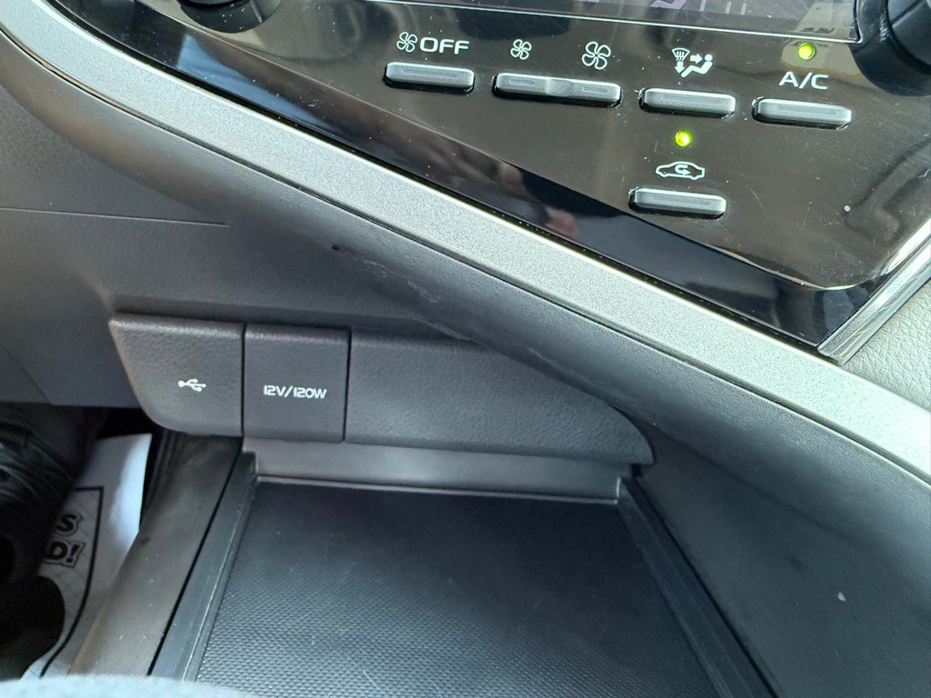 2022 Toyota Camry Image 21