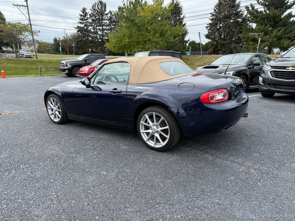 2012 Mazda MX-5 Miata Image 11