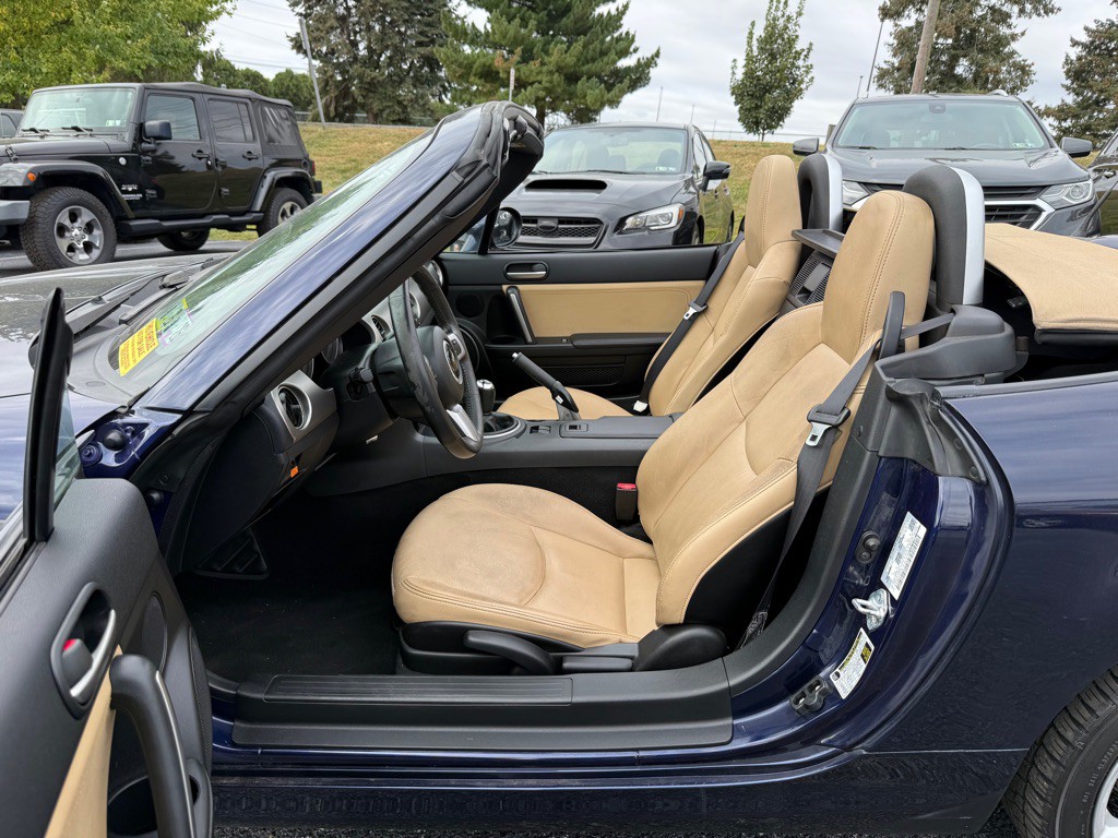 2012 Mazda MX-5 Miata Image 19