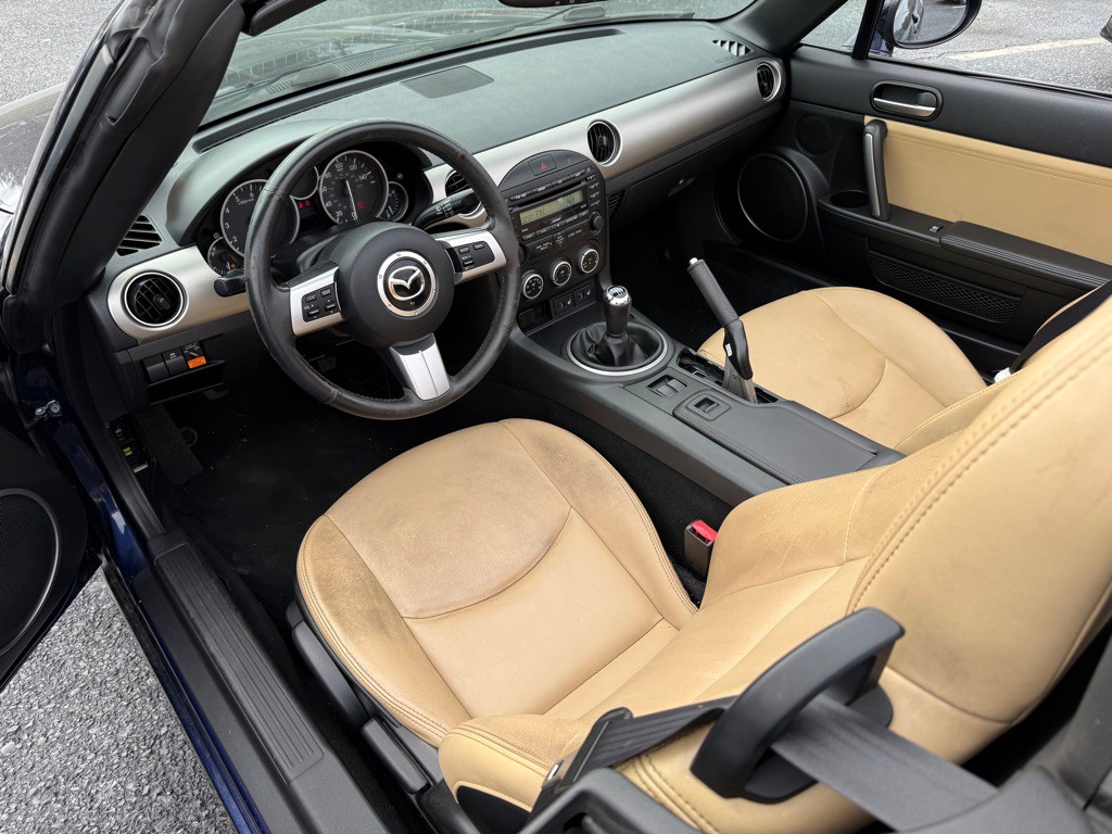 2012 Mazda MX-5 Miata Image 20