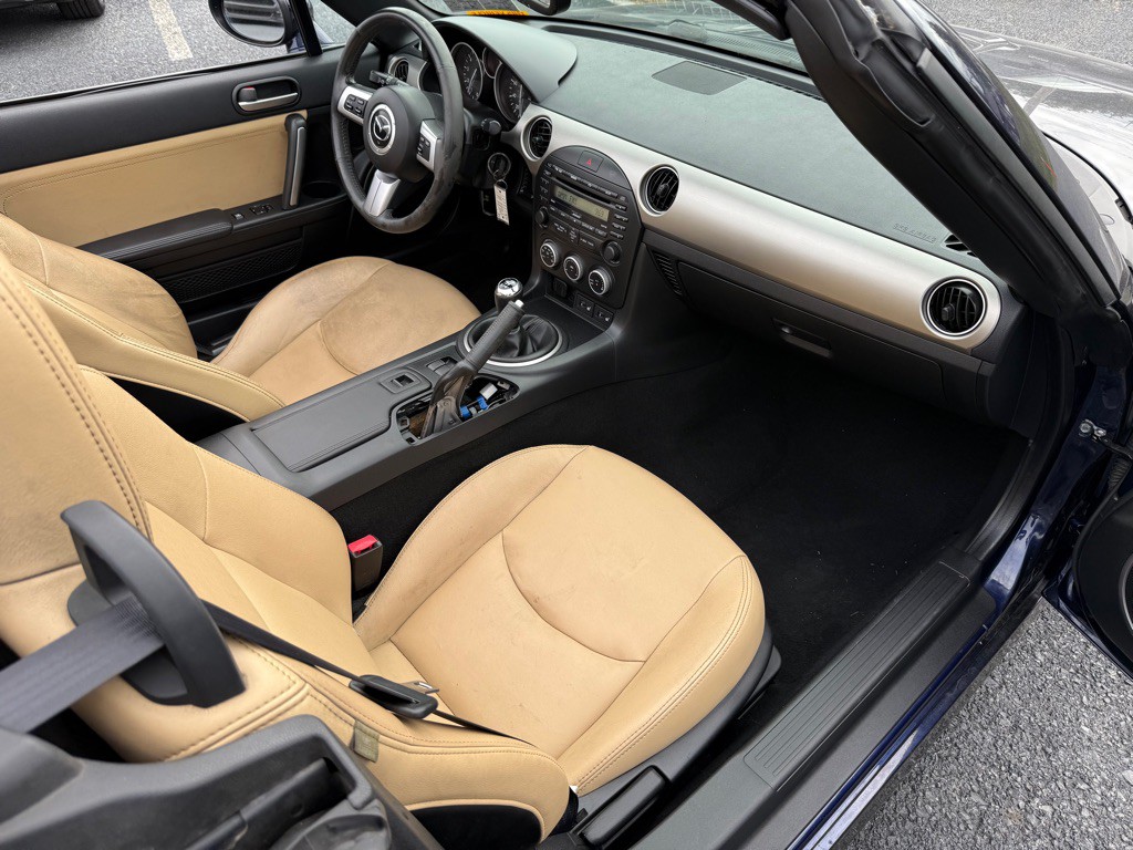 2012 Mazda MX-5 Miata Image 22