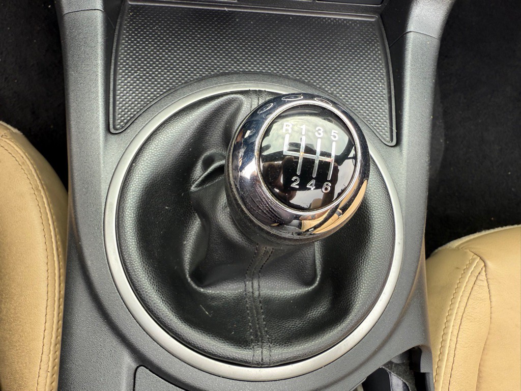 2012 Mazda MX-5 Miata Image 25