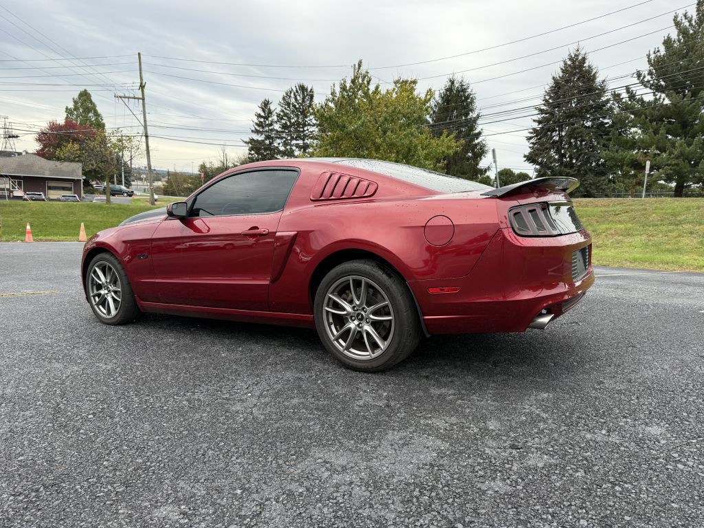2014 Ford Mustang Image 2