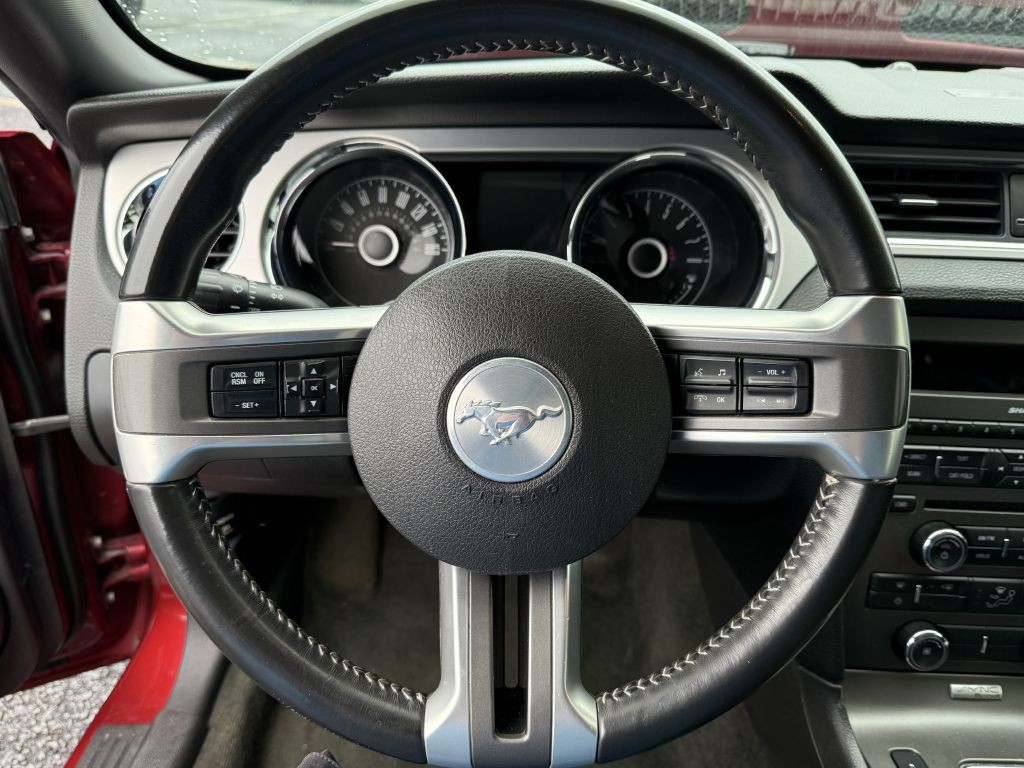 2014 Ford Mustang Image 21