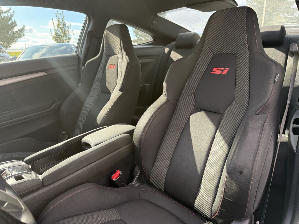 2017 Honda Civic Image 16