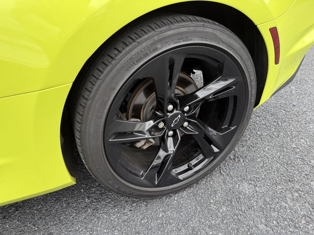 2020 Chevrolet Camaro Image 11