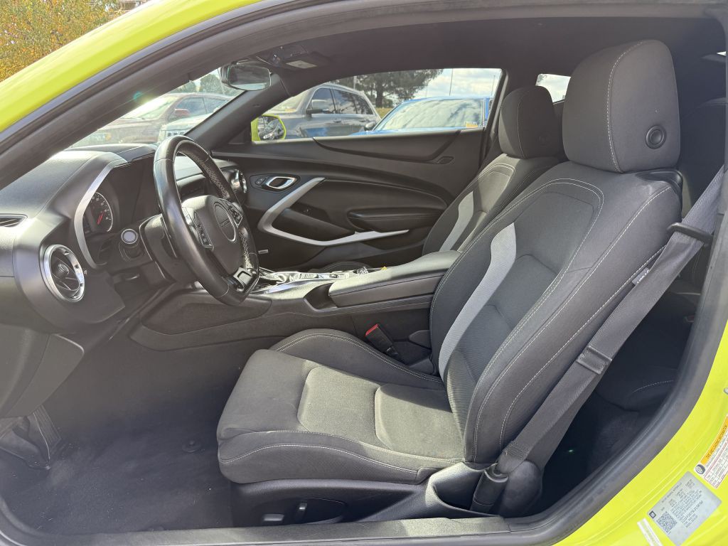 2020 Chevrolet Camaro Image 15