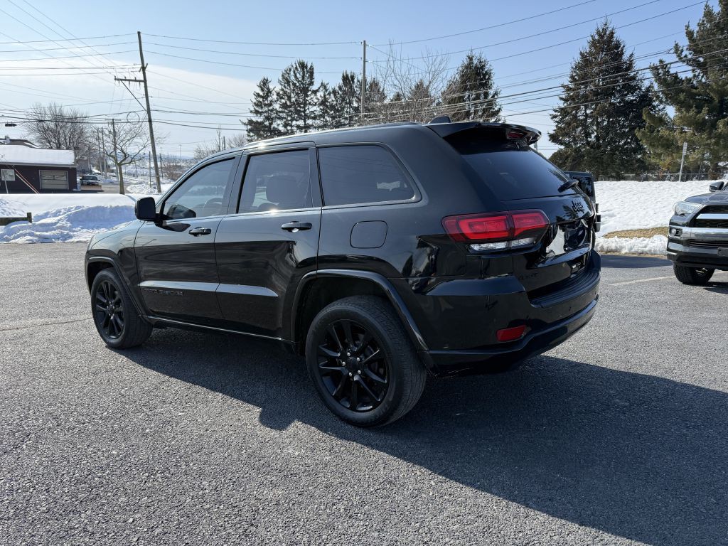2018 Jeep Grand Cherokee Image 3
