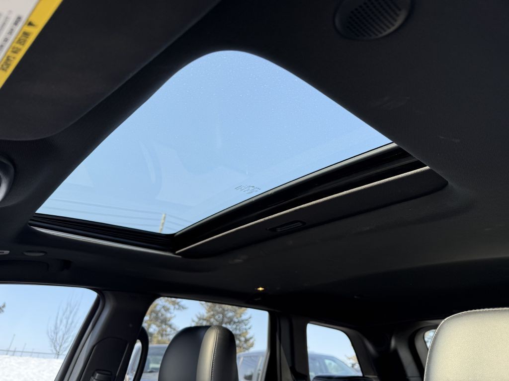 2018 Jeep Grand Cherokee Image 16