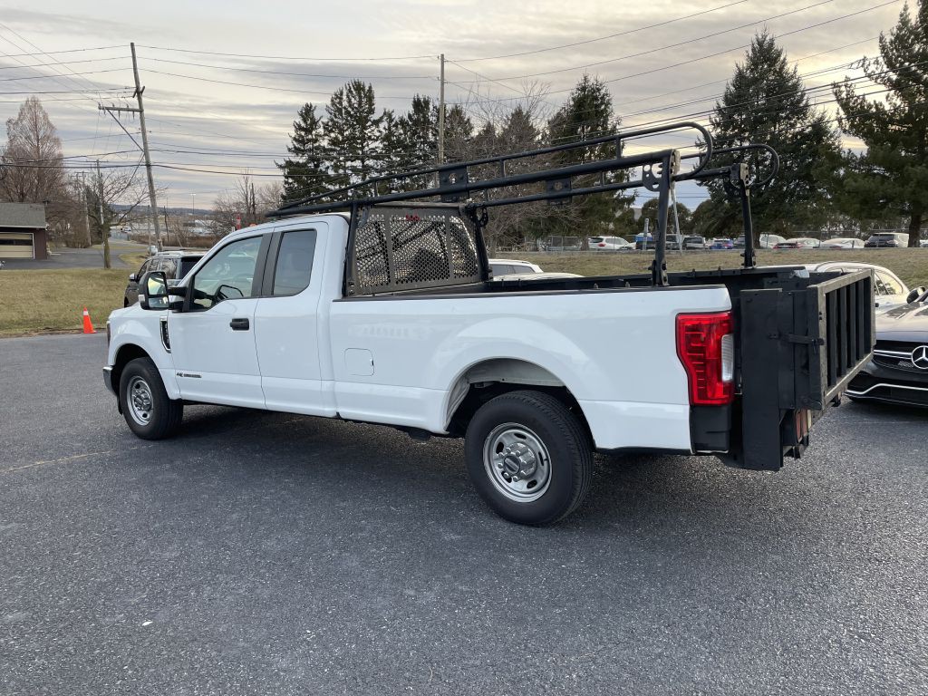 2019 Ford F-350 Image 3