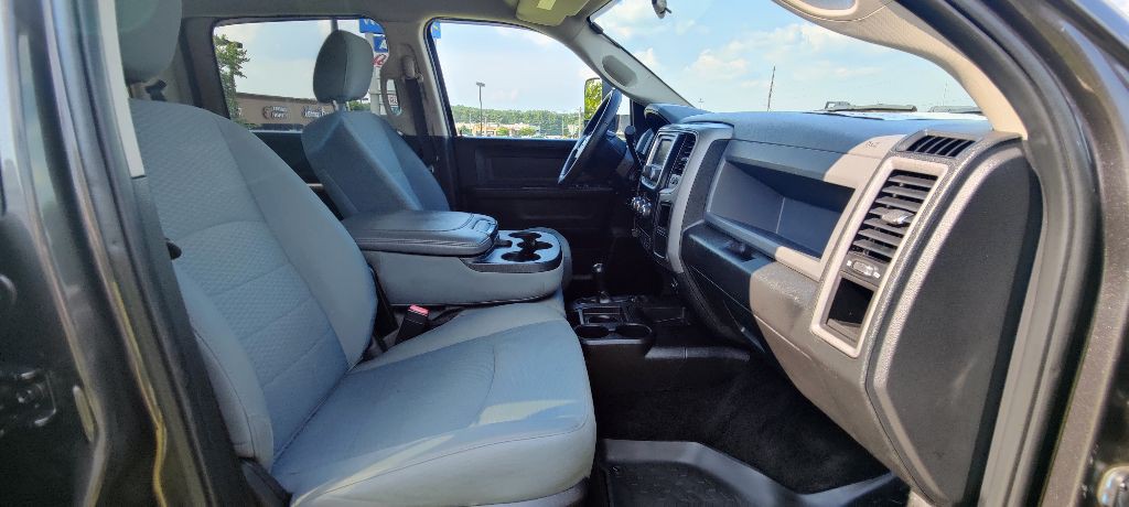 2017 RAM 3500 Image 13